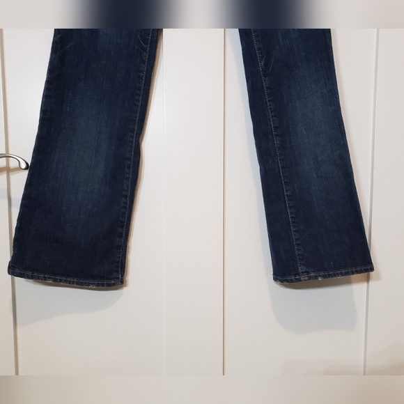 Eddie Bauer Bakely Boot Cut Blue Jeans - Picture 3 of 16